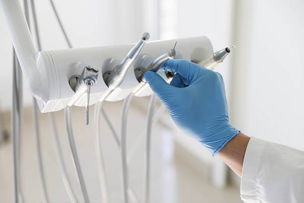 Professional Emergency Dentist technician working in Armada, MI